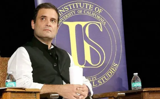 विदेश में राहुल, भारत में बीजेपी-कांग्रेस के बीच महाभारत