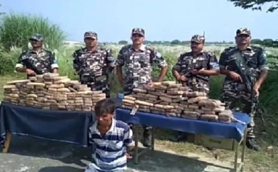 बिहार : 20 करोड़ रुपये की चरस बरामद, तस्कर गिरफ्तार
