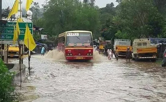 केरल: भारी बारिश के कारण खोले गए पांच बांध; एक की मौत, सभी स्कूल-कॉलेज बंद