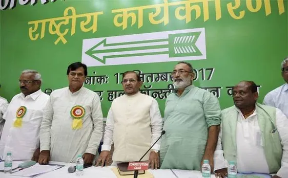 टूट के कगार पर जेडीयू: शरद यादव गुट ने छोटू भाई वसावा को बनाया कार्यकारी अध्यक्ष