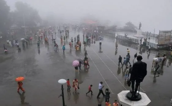 हिमाचल में रविवार तक होगी भारी बारिश, भूस्खलन से राजमार्ग हुआ बाधित