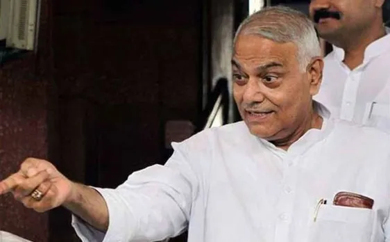 यशवंत सिन्हा का जेटली पर हमला, बोले- मैं नौकरी का उम्मीदवार होता तो आप वहां न होते