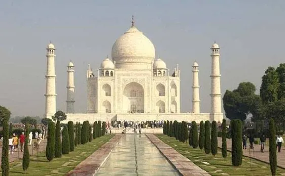 योगी सरकार ने पर्यटन स्थलों के बुकलेट में ताजमहल को नहीं दी जगह