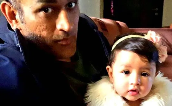 अनुपम खेर पहुंचे MS धोनी के घर, माही की बेटी जीवा को बताया 'जीनियस'