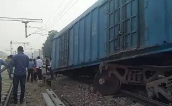 उत्तर प्रदेश: मथुरा में मालगाड़ी के 3 डिब्बे पटरी से उतरे