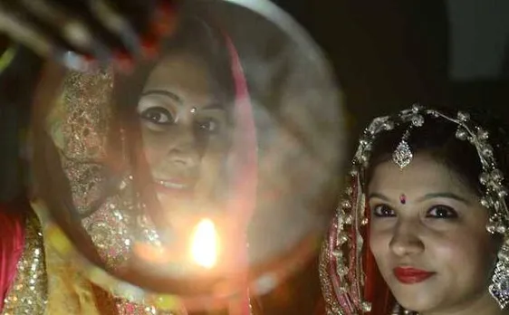 करवा चौथ 2017: जानें पूजा का शुभ मुहूर्त, व्रत के दौरान ना करें ये गलतियां