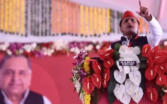 आगरा में अखिलेश यादव को मिला समाजवादी पार्टी का 'ताज', मुलायम नहीं थे मौजूद