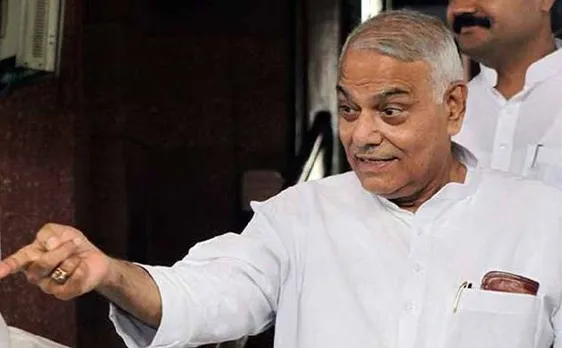 यशवंत सिन्हा बोले- शल्य नहीं, भीष्म हूं, नहीं होने दूंगा अर्थव्यवस्था का चीर हरण