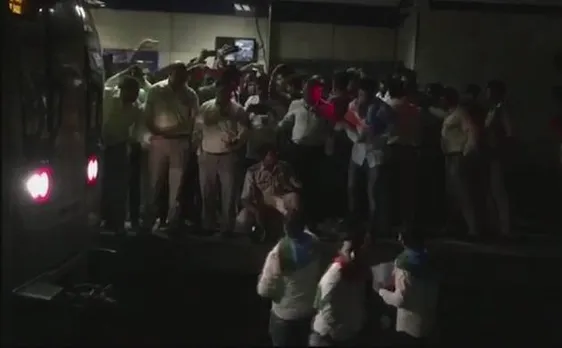 दिल्ली मेट्रो का किराया बढ़ाने के खिलाफ विश्व विद्यालय स्टेशन पर NSUI का प्रदर्शन