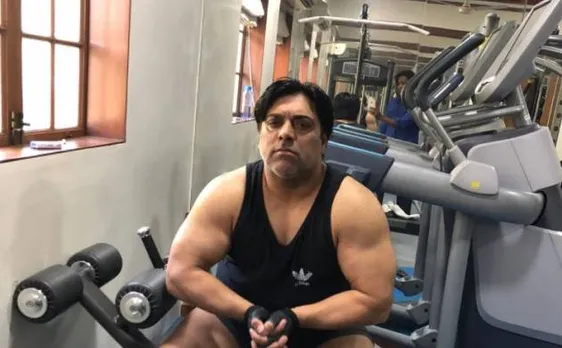फैट से फिट होने के लिए जिम में पसीना बहा रहे हैं राम कपूर हुए ट्रोल