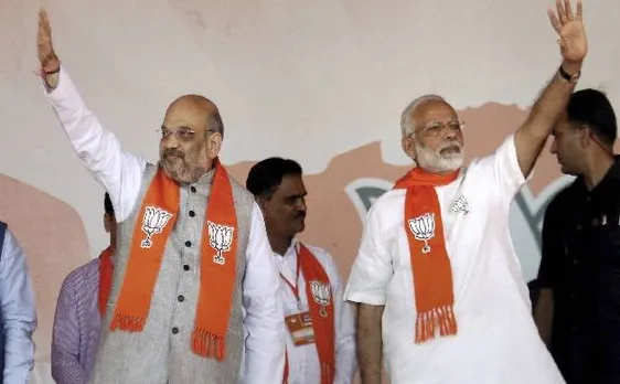 गांधीनगर में कांग्रेस पर मोदी का हमला, कहा- गुजरात चुनाव वंशवाद और विकास के बीच की लड़ाई