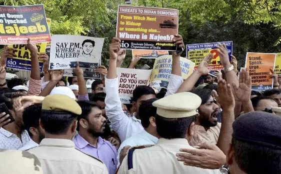 JNU से लापता छात्र नजीब पर HC का CBI को फटकार, कहा- जांच में नहीं ले रही रुचि