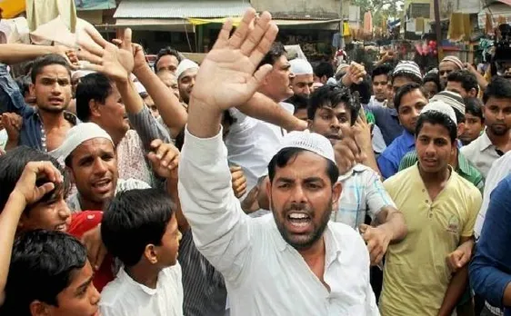 बहुमत का लोकतंत्र पर भरोसा लेकिन 50% से ज़्यादा सैन्य शासन के पक्ष में: प्यू सर्वे