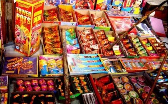 दिल्ली पुलिस ने 1200 किग्रा अवैध पटाखे बरामद किये, 29 लोग गिरफ्तार