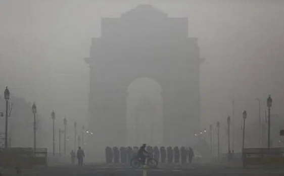 प्रदूषण की चादर से ढकी दिल्ली, आनंद विहार सबसे अधिक प्रदूषित