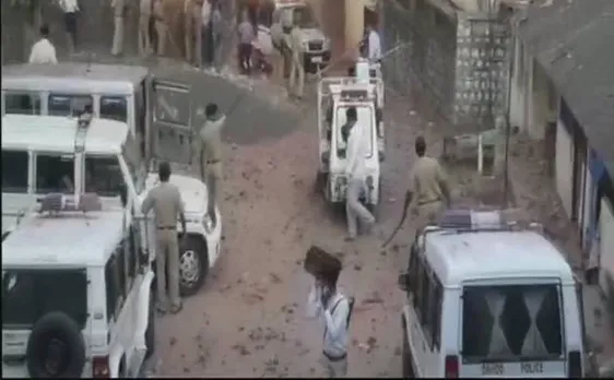 गुजरातः हिरासत में मौत को लेकर हंगामा, पुलिस की गोली से किसान की मौत