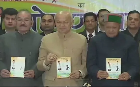 हिमाचल चुनाव: कांग्रेस ने किसानों को ब्याज मुक्त कर्ज और मुफ्त लैपटॉप देने का किया वादा