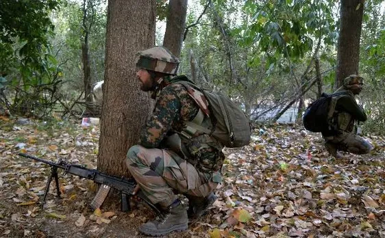 जम्मू-कश्मीर: विक्टर फोर्स का दावा, पाकिस्तानी और लोकल समेत घाटी में 115 आतंकी हैं सक्रिय