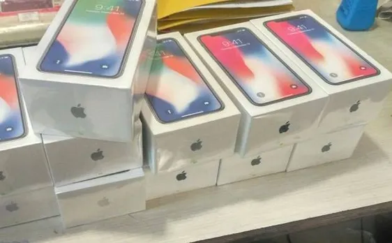 मुंबई में एयरपोर्ट पर 11 Iphone X के साथ एक शख्स गिरफ्तार