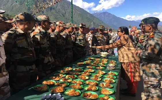 रक्षा मंत्री निर्मला सीतारमण का अरुणाचल दौरा, चीन ने कहा- यात्रा शांति के लिये अनुकूल नहीं