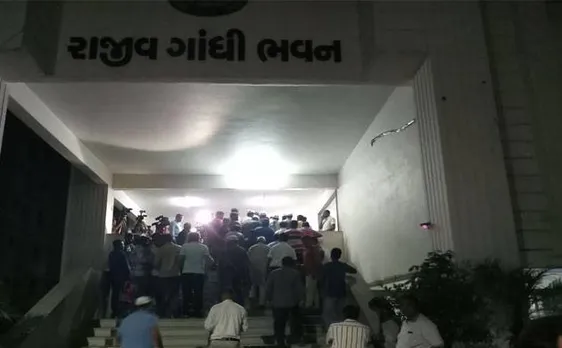 पाटीदार आरक्षण पर कांग्रेस की बैठक बेनतीजा, हार्दिक पटेल को कांग्रेस ने दिये 3 विकल्प