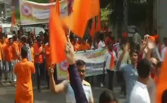 राजस्थान के बाद गुजरात और महाराष्ट्र में भी 'पद्मावती' को बैन करने की मांग, सड़क पर विरोध प्रदर्शन
