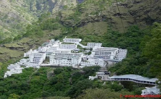 NGT ने वैष्णो देवी दर्शन के लिए श्रद्धालुओं की संख्या पर लगाई लिमिट, 50,000 से ज्यादा लोगों को नहीं मिलेगी इजाजत