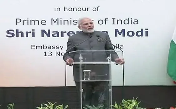 आसियान: मनीला में भारतीय समुदाय से मिले पीएम मोदी, कहा 21 वीं सदी को हिन्दुस्तान का बनाना है