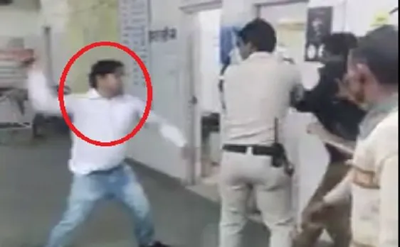 MP: रस्सियों से बंधे मुल्जिम पर डॉक्टर ने बरसाए लात-घूंसे, जानिए क्या है मामला