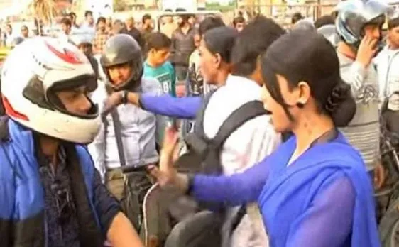 उत्तर प्रदेश: योगी के शहर गोरखुपर में किन्नरों ने संभाली ट्रैफिक व्यवस्था