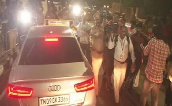 शशिकला भ्रष्टाचार मामला: जयललिता के बंगले पोएस गार्डन पर आयकर विभाग का छापा