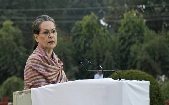सोनिया गांधी ने कहा, इंदिरा ने धर्म के नाम पर लोगों को बांटने वालों का विरोध किया