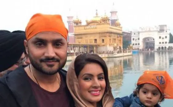 सौरभ गांगुली ने हरभजन की बेटी को बेटा बताया, मांगी माफी