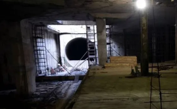 महाराष्ट्र में भीषण हादसा, सुरंग पर क्रेन गिरने से 9 मज़दूरों की दबकर मौत
