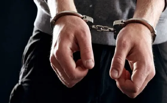 जल्द पैसा कमाने की चाहत ने पहुंचाया जेल, लड़की का सौदा करने गए 2 आरोपी चढ़े पुलिस के हत्थे