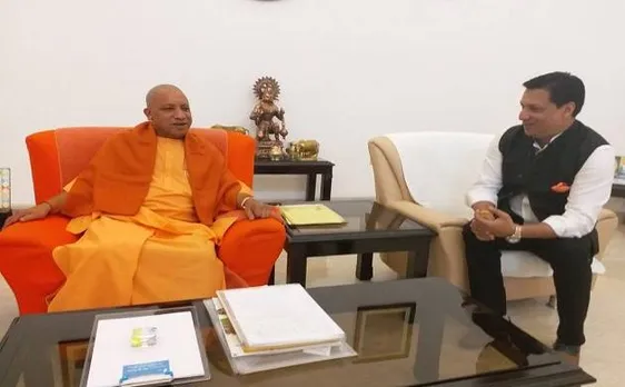 सीएम योगी आदित्यनाथ से मिले फिल्म निर्देशक मधुर भंडारकर, यूपी में फिल्मों को बढ़ावा देने पर हुई चर्चा