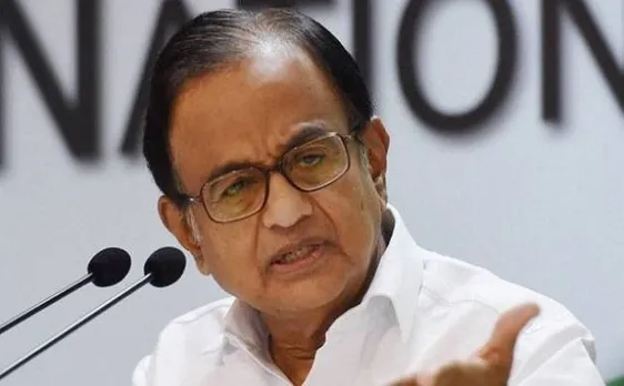चिदंबरम ने मोदी से पूछा, अरविन्द सुब्रह्मण्य भी बेवकूफ हैं?