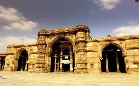 गुजरात के रंग: पर्यटन के लिए मशहूर अहमदाबाद शहर की जानें ख़ासियतें