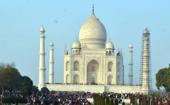 ताजमहल संरक्षण पर सुप्रीम कोर्ट में आज होगी सुनवाई, यूपी सरकार सौंपेगी विस्तृत प्लान