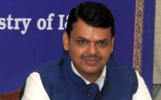 'ओवरलोडिंग' के कारण फडणवीस के हेलीकॉप्टर की आपात लैंडिंग