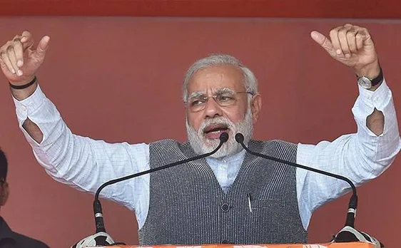 राहुल पर पीएम मोदी का तंज, पूछा- क्या गैस कनेक्शन, टॉयलेट अंबानी, अडानी, टाटा के लिए है?