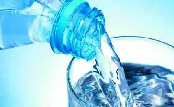 होटल, रेस्टोरेंट बोतलबंद पानी पर MRP से ज़्यादा कीमत वसूल सकते है: सुप्रीम कोर्ट
