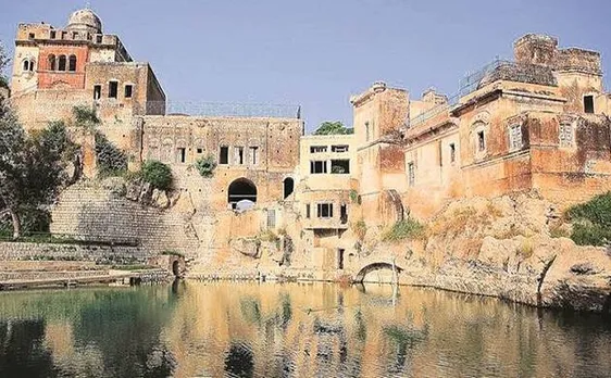 हिंदुओं के ऐतिहासिक कटासराज से गायब हुई राम-हनुमान की मूर्ति, भड़का पाकिस्तानी सुप्रीम कोर्ट