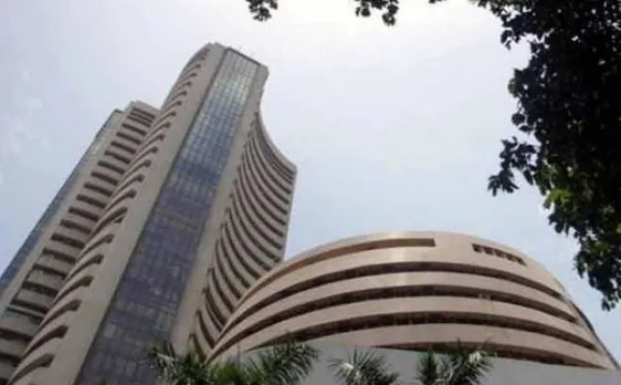 शेयर बाजारों के शुरुआती कारोबार में गिरावट, सेंसेक्स 67.95 और निफ्टी 22.80 अंक नीचे