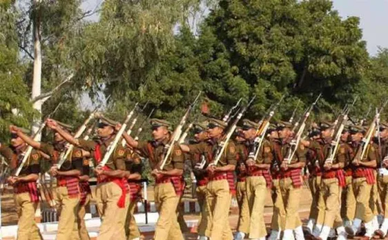 उदयपुर में एहतियातन मोबाइल इंटरनेट सेवा को 24 घंटे के लिये निलंबित