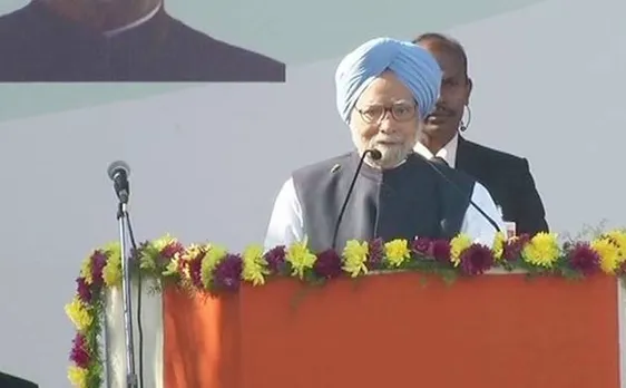 देश में भय के माहौल के बीच राहुल ने पार्टी की कमान संभाली : मनमोहन सिंह