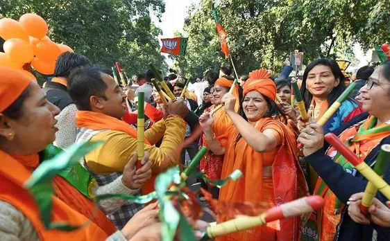 गुजरात में 99 सीटों पर रुका BJP का 'विजय रथ', हिमाचल प्रदेश में दो तिहाई बहुमत के साथ वापसी