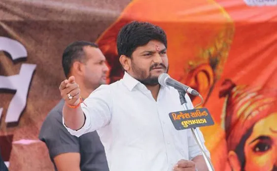 हार्दिक का आरोप, कहा-ईवीएम पर चुनाव आयोग की राय अंतिम नहीं हो सकती, शिकायतों को अनसुना नहीं कर सकता EC
