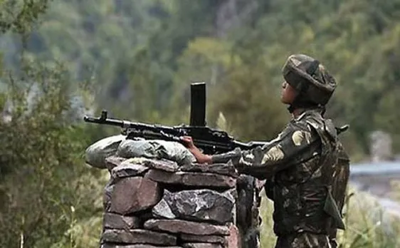 जम्मू-कश्मीर : LOC पर पाकिस्तान की ओर से फायरिंग में एक मेजर सहित 4 जवान शहीद