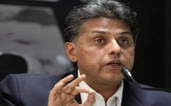 पीएम मोदी पर कांग्रेस प्रवक्ता मनीष तिवारी की चुटकी, क्रिसमस पर एक सैंटा क्लॉज पैसे दे जाता है तो दूसरा ले जाता है